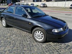 Grau Gebraucht 1997 Audi A4 Comfort Limousine | 2.990 € (Fairer Preis)