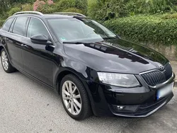 Schwarz Gebraucht 2015 Skoda Octavia Elegance Kombi | 11.400 € (Guter Preis)