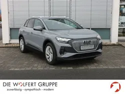 Kieselgrau Gebraucht 2022 Audi Q4 e-tron Basis SUV | 31.480 € (Guter Preis)