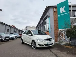 Weiß Gebraucht 2010 Mercedes B160 Sport Van / Kleinbus | 7.990 € (Fairer Preis)