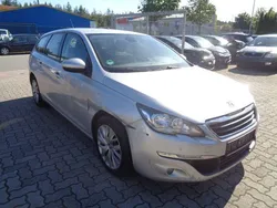 Silber Gebraucht 2014 Peugeot 308 Active Kombi | 3.990 € (Fairer Preis)
