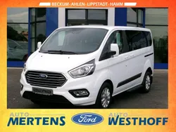 Weiß Gebraucht 2021 Ford Tourneo Custom Trend Van / Kleinbus | 32.990 € (Etwas zu teuer)