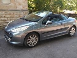 Grau Gebraucht 2007 Peugeot 207 CC Roland Garros Cabrio | 2.800 € (Guter Preis)