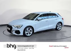 Gletscherweiß metallic Gebraucht 2022 Audi A3 S-Line Limousine | 28.430 € (Fairer Preis)