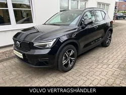 Schwarz Gebraucht 2024 Volvo XC40 Plus SUV | 35.490 € (Guter Preis)