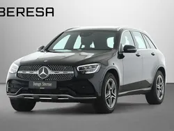 Metalliclack obsidianschwarz Gebraucht 2021 Mercedes GLC300e AMG SUV | 41.480 € (Fairer Preis)