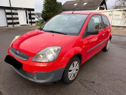 Rot Gebraucht 2008 Ford Fiesta Kleinwagen | 2.499 € (Etwas zu teuer)