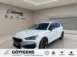 Weiß Gebraucht 2024 Cupra Leon Limousine | 28.790 € (Guter Preis)