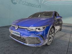 Blau Gebraucht 2024 VW Golf VIII R-line Limousine | 28.940 € (Guter Preis)