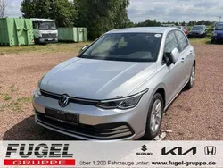 Reflexsilber metallic Gebraucht 2022 VW Golf VIII Life Limousine | 18.999 € (Superpreis)