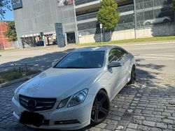 Weiß Gebraucht 2011 Mercedes E350 Coupé | 10.500 € (Guter Preis)