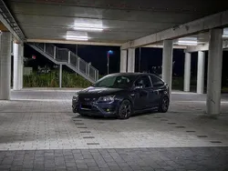 Grau Gebraucht 2007 Ford Focus ST Kleinwagen | 10.000 €