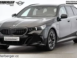 Schwarz Gebraucht 2024 BMW 530e Performance Limousine | 68.900 €