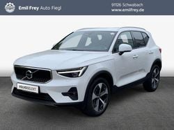 Weiß Gebraucht 2024 Volvo XC40 Core SUV | 34.990 € (Fairer Preis)