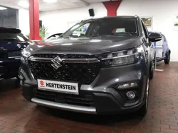 Titan dark gray metallic Gebraucht 2023 Suzuki SX4 S-Cross Comfort SUV | 22.600 € (Fairer Preis)