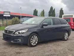 Schwarz Gebraucht 2020 Peugeot 308 Allure Kombi | 8.990 € (Fairer Preis)