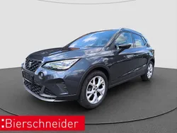 Grau Gebraucht 2024 Seat Arona CONNECT SUV | 18.390 € (Fairer Preis)