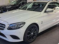 Weiß Gebraucht 2018 Mercedes C200 Avantgarde Limousine | 24.900 € (Fairer Preis)