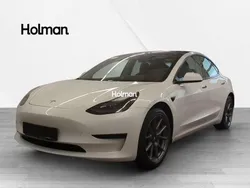 Weiß Gebraucht 2022 Tesla Model 3 Standard Range Plus Limousine | 25.161 € (Guter Preis)