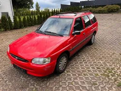Rot Gebraucht 1996 Ford Escort Kombi | 250 € (Guter Preis)