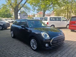 Schwarz Gebraucht 2018 Mini One Clubman Chili Kombi | 9.280 €