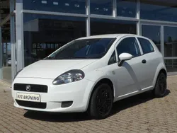 Weiß Gebraucht 2011 Fiat Grande Punto Basis Kleinwagen | 2.480 € (Fairer Preis)