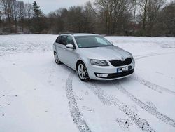 Silber Gebraucht 2017 Skoda Octavia Kombi | 10.900 € (Fairer Preis)