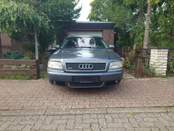 Grau Gebraucht 2002 Audi A8 Ambiente Limousine | 3.999 €