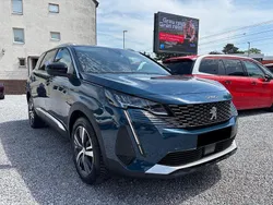 Blau Gebraucht 2022 Peugeot 5008 Allure Van / Kleinbus | 20.825 € (Guter Preis)