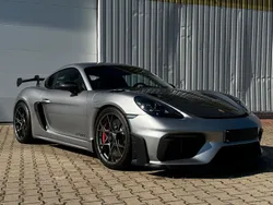 Silber Gebraucht 2022 Porsche 718 Cayman GT4 | 219.000 €