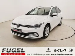 Pure white Gebraucht 2022 VW Golf VIII Life Kombi | 20.969 € (Guter Preis)