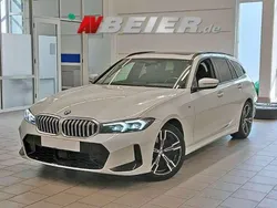 Mineralweiss Gebraucht 2024 BMW 320 M Sport Kombi | 38.790 € (Fairer Preis)