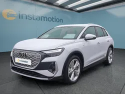 Weiß Gebraucht 2024 Audi Q4 e-tron S-Line SUV | 40.849 € (Guter Preis)