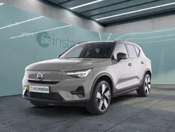 Grün Gebraucht 2023 Volvo XC40 SUV | 37.949 € (Fairer Preis)
