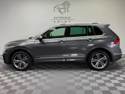 Indiumgrau metallic Gebraucht 2019 VW Tiguan R-line SUV | 32.500 € (Etwas zu teuer)
