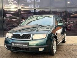 Grün Gebraucht 2002 Skoda Fabia Classic Kombi | 990 € (Fairer Preis)