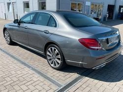 Grau Gebraucht 2018 Mercedes E400 Limousine | 29.900 € (Etwas zu teuer)