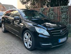 Schwarz Gebraucht 2011 Mercedes R350 Van / Kleinbus | 19.999 €