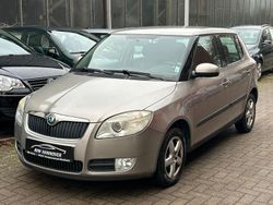 Beige Gebraucht 2007 Skoda Fabia Ambiente Limousine | 2.250 € (Fairer Preis)
