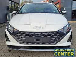 Weiß Neu 2025 Hyundai i20 Limousine | 21.490 € (Guter Preis)