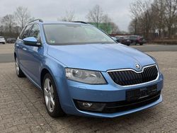 Blau Gebraucht 2014 Skoda Octavia Limousine | 9.300 € (Fairer Preis)