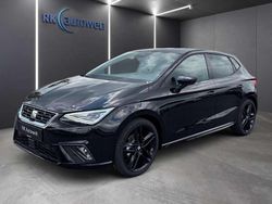 Schwarz (midnight schwarz metallic) Neu 2025 Seat Ibiza Black Edition Limousine | 28.499 € (Teuer)