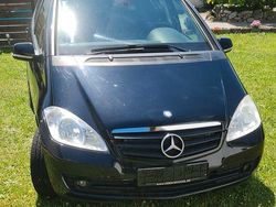 Schwarz Gebraucht 2011 Mercedes A180 Kleinwagen | 4.000 € (Fairer Preis)