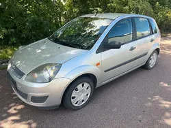 Silber Gebraucht 2007 Ford Fiesta Fun X Kleinwagen | 1.499 € (Guter Preis)
