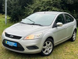Grau Gebraucht 2008 Ford Focus Style Limousine | 2.990 € (Fairer Preis)