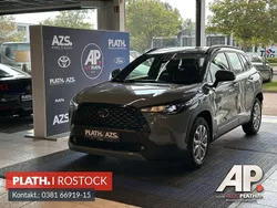 Grün Gebraucht 2024 Toyota Corolla Cross Business Edition SUV | 34.990 € (Etwas zu teuer)