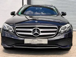 Schwarz Gebraucht 2017 Mercedes E220 Avantgarde Kombi | 18.450 € (Fairer Preis)