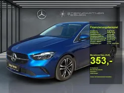 Metalliclack spektralblau Gebraucht 2024 Mercedes B200 Progressive Van / Kleinbus | 31.250 € (Fairer Preis)