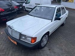 Weiß Gebraucht 1984 Mercedes 190 Limousine | 5.630 €