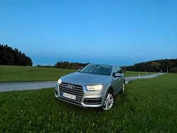 Grau Gebraucht 2016 Audi Q7 Ambiente SUV | 33.200 € (Fairer Preis)